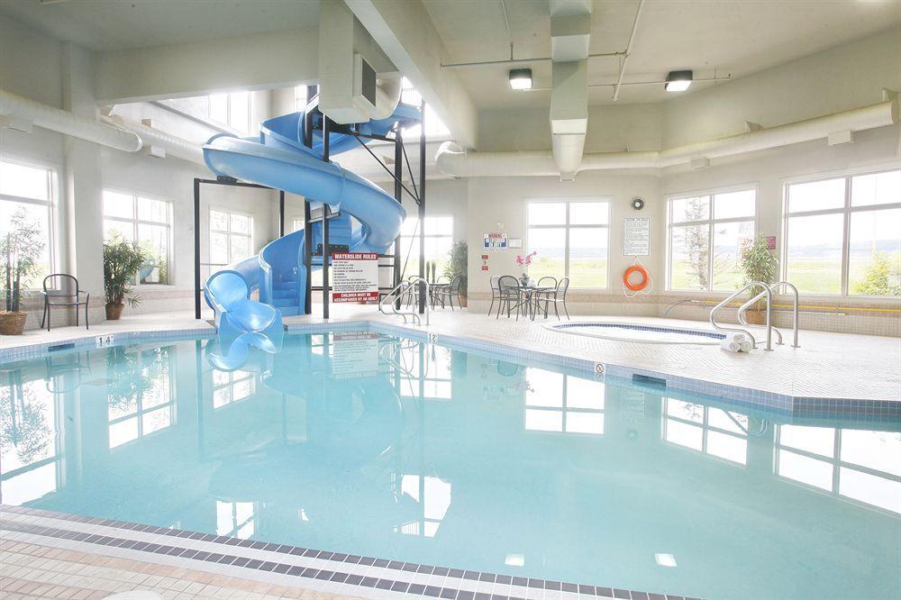 Stonebridge Hotel 4*