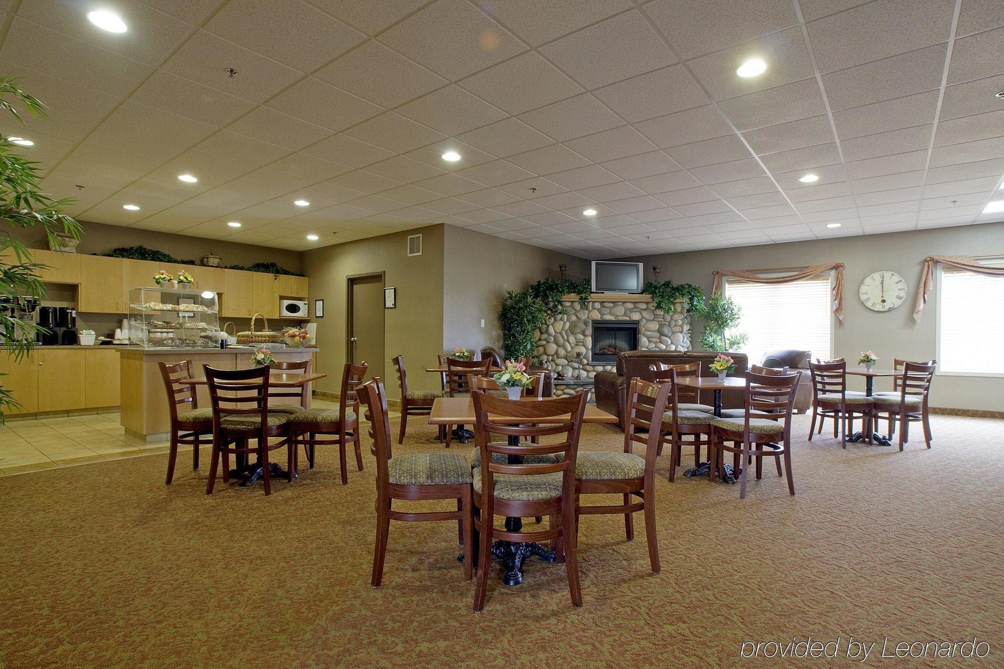 Stonebridge Hotel 4*