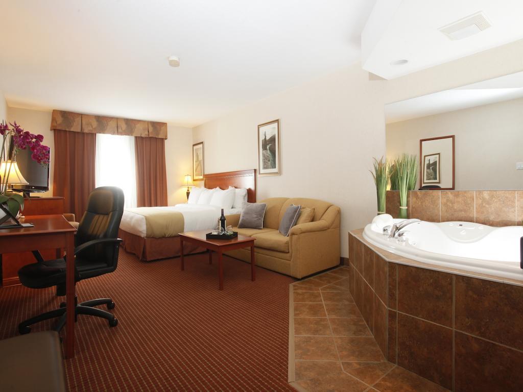 Stonebridge 4* Dawson Creek